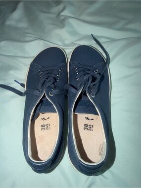 Birkenstock Women’s Arran Navy Canvas Low Top Sneaker